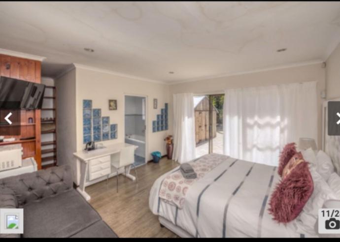 Bed & Breakfast Blues Bnb