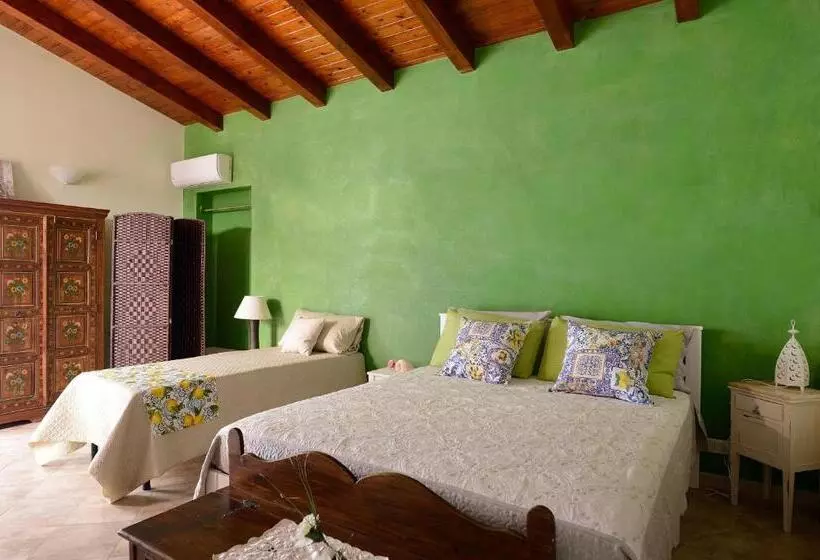 Aamiaismajoitus (B&B) Lumie Di Sicilia