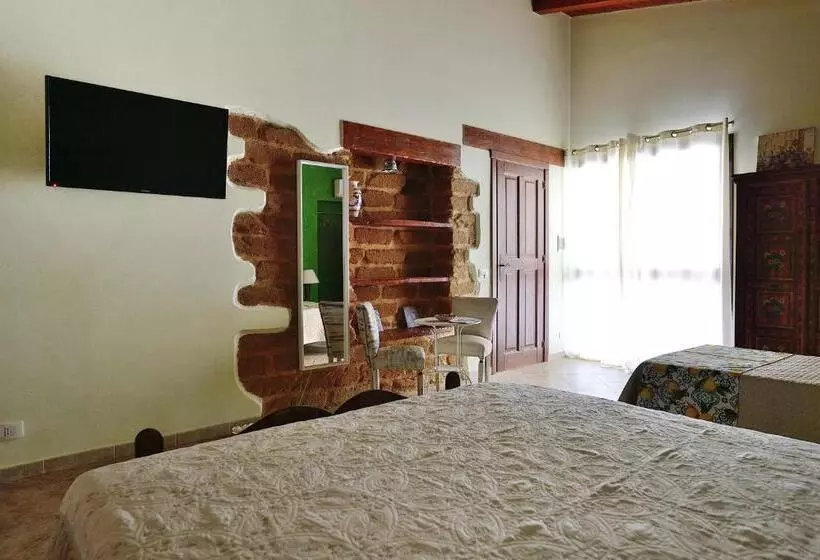 Aamiaismajoitus (B&B) Lumie Di Sicilia