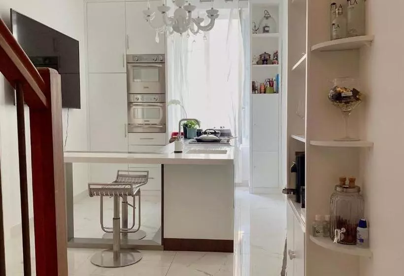 تختخواب و صبحانه Tang Home Bordeaux Hyper Centre