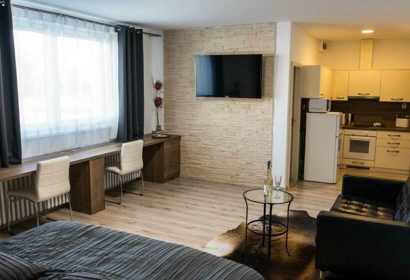 Bed and Breakfast Ubytování Stračena