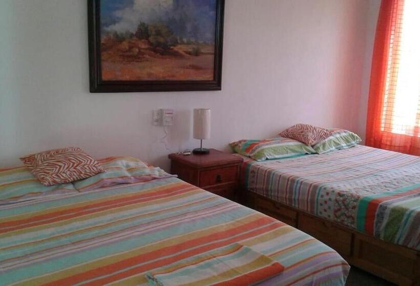 Отель Casa Colibrí Agua Blanca