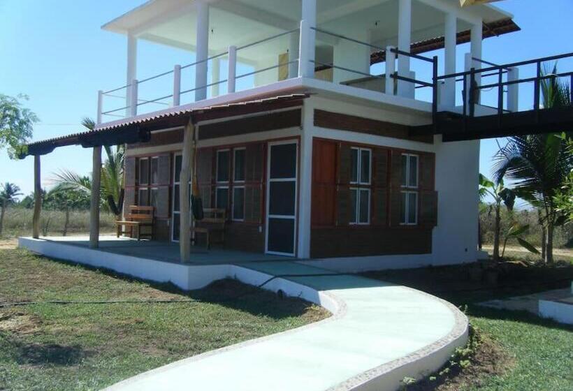 Отель Casa Colibrí Agua Blanca