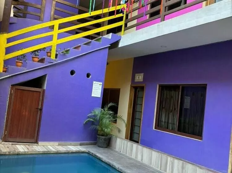 هتل Playa Sayulita