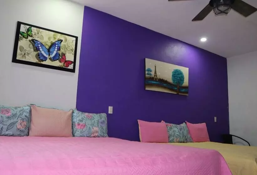 هتل Playa Sayulita