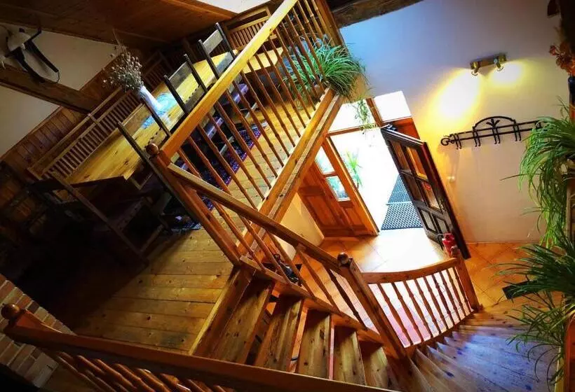 Retkeilymaja Hostinec Selský Dvůr