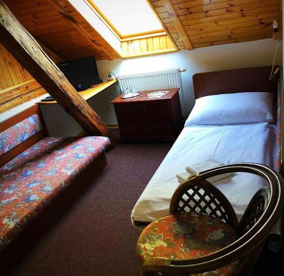 ユースホステル Hostinec Selský Dvůr