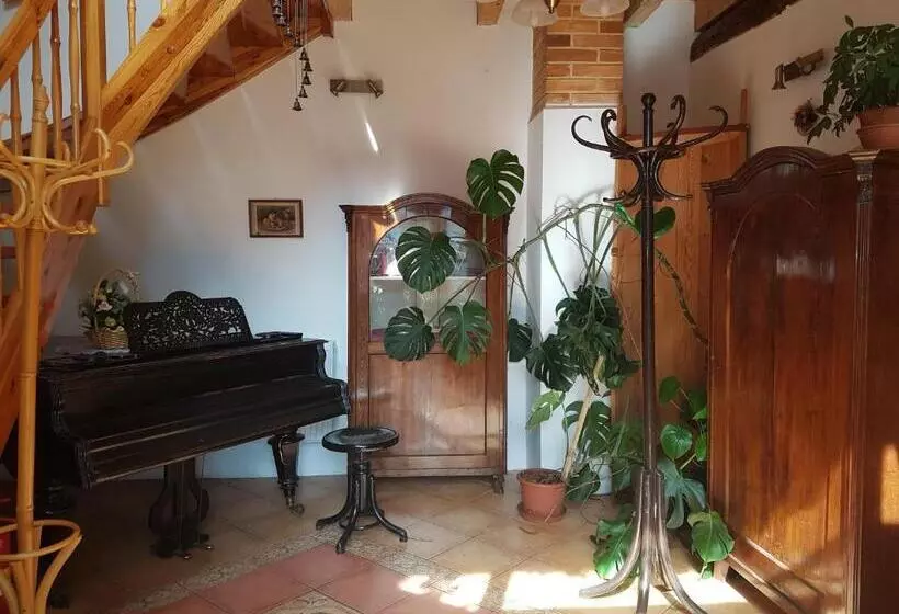 Retkeilymaja Hostinec Selský Dvůr