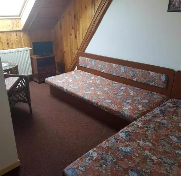 Retkeilymaja Hostinec Selský Dvůr