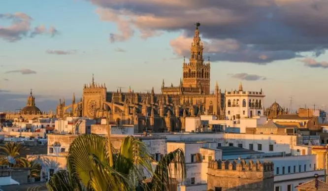 تختخواب و صبحانه Casa Palacio El Condestable De Sevilla