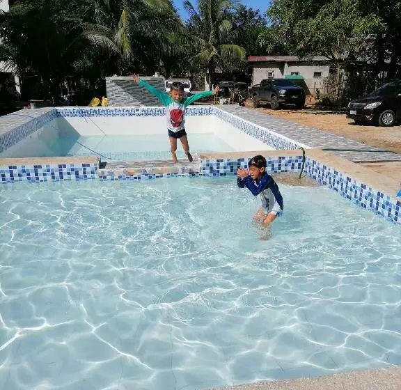 ベッドアンドブレックファースト Knb West Villa Inn  Patar