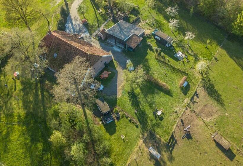 Bed and Breakfast Pipowagen Lidewei Groningen Westerwolde Unieke Ligging Met Eigen Tuin En Vrij Uitzicht Over Veld Naa