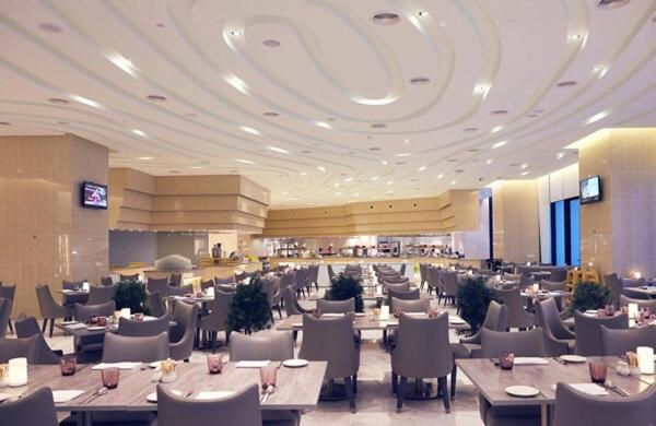 هتل Sky D Mont Suites