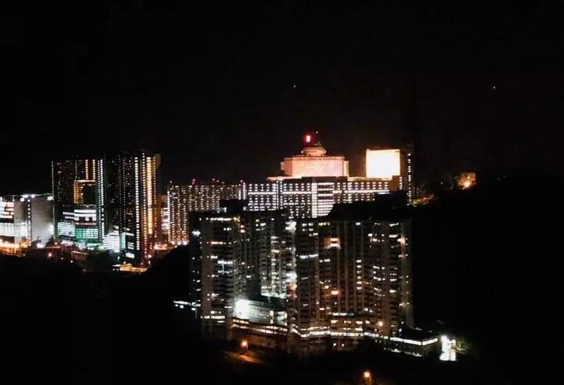 Hotelli Sky D Mont Suites