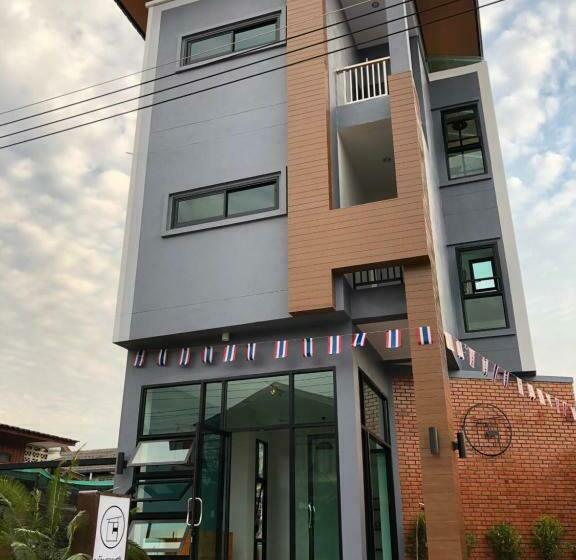 호텔 บ้านรวมสุข The Happiness