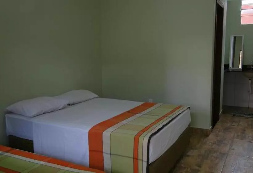 ペンション Casa Da Dinda