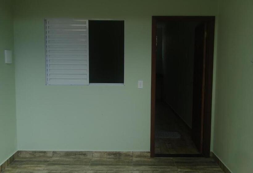 پانسیون Casa Da Dinda