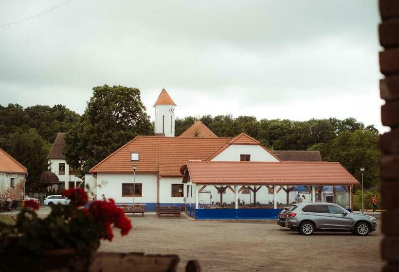 ペンション čechův Dvůr