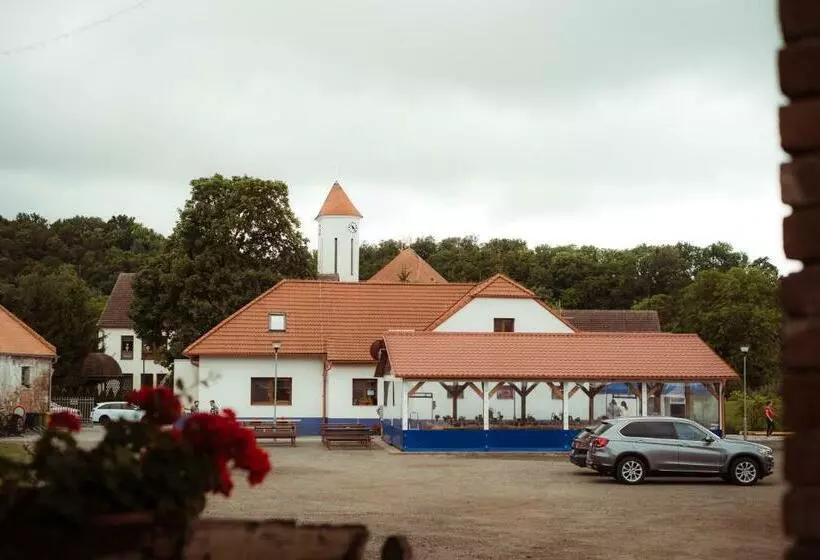 ペンション čechův Dvůr