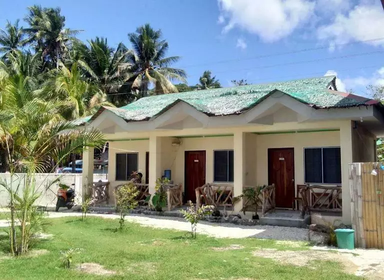 پانسیون Enrico S Guesthouse