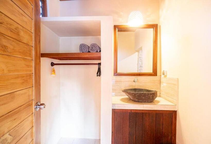 پانسیون Kembang Kuning