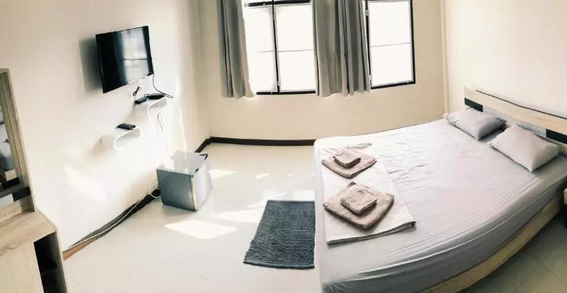 پانسیون New Apartment Nearby Beach