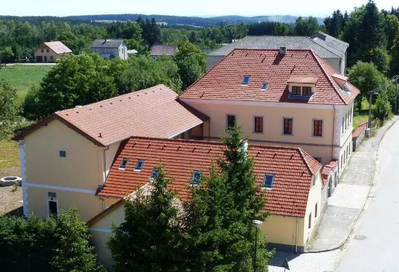 Majatalo Penzion Hůrky