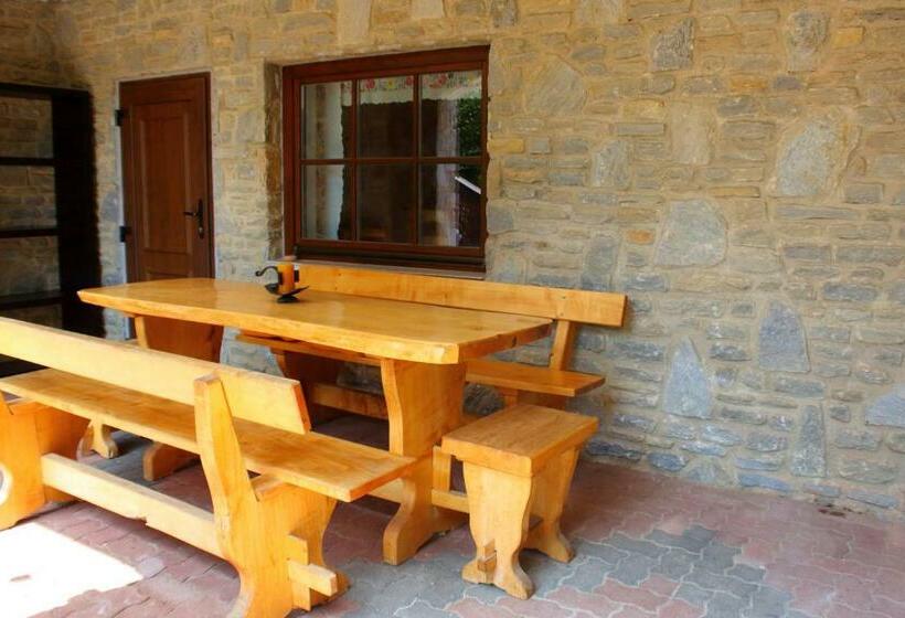 膳宿费 Velemi Vendégház