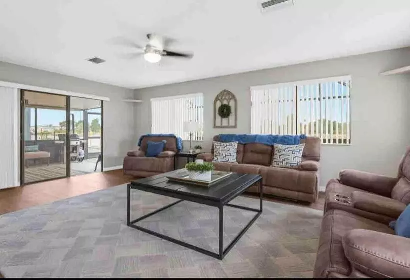 Saltwaterpool  Gameroom  Tropical Sunsets   Kayaks   Fishing