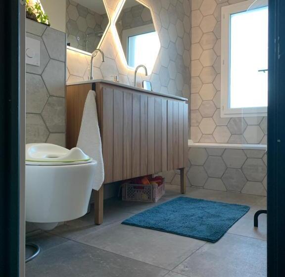 Villa Aux Palmiers,piscine 28°,pétanque,coeur Bassin