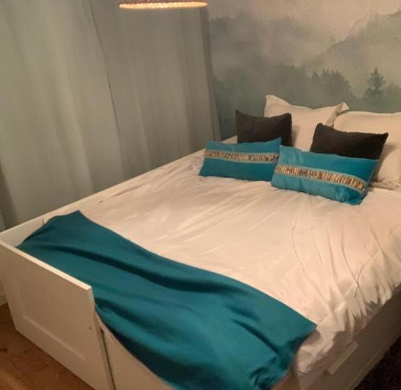 Villa Aux Palmiers,piscine 28°,pétanque,coeur Bassin