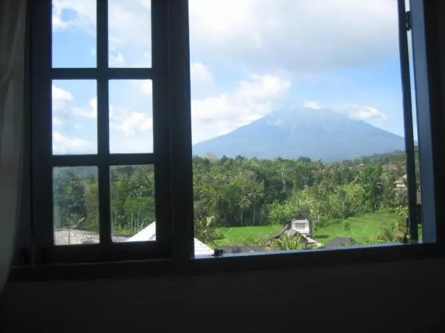 ユースホステル Amrita Villa Sidemen