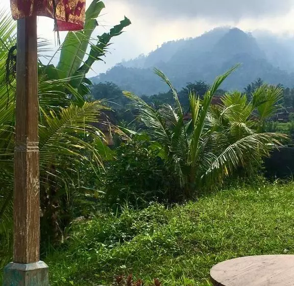 ユースホステル Amrita Villa Sidemen