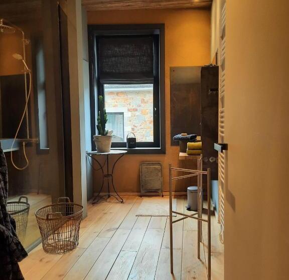 Gîte Redouté Agréable Maison De Ville Avec Cour Intérieure