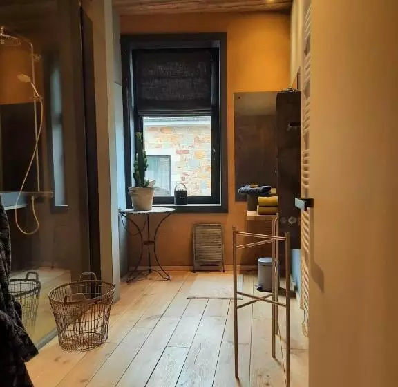 Gîte Redouté Agréable Maison De Ville Avec Cour Intérieure