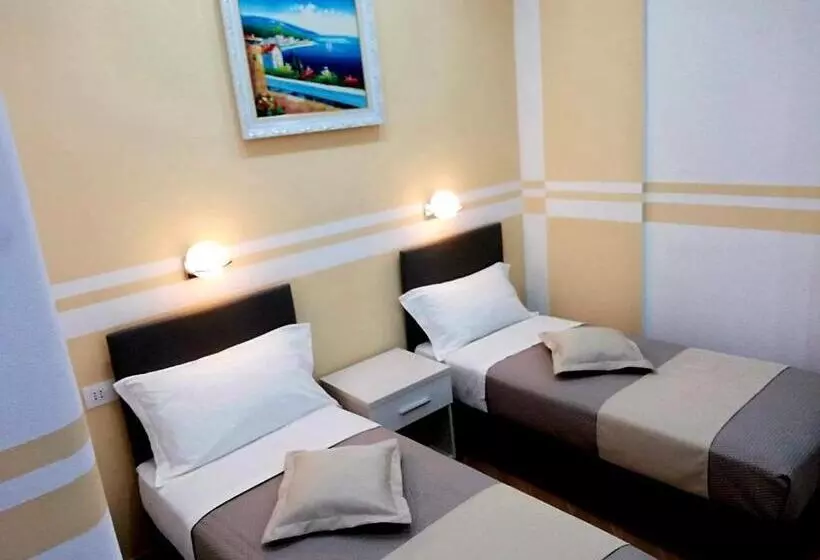 پانسیون Affittacamere Elvi