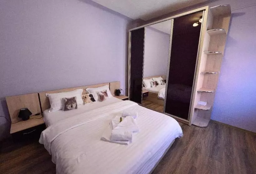 پانسیون Casa Optim