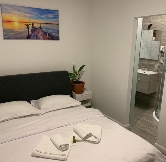 پانسیون Casa Optim