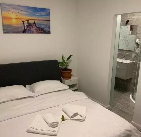 پانسیون Casa Optim