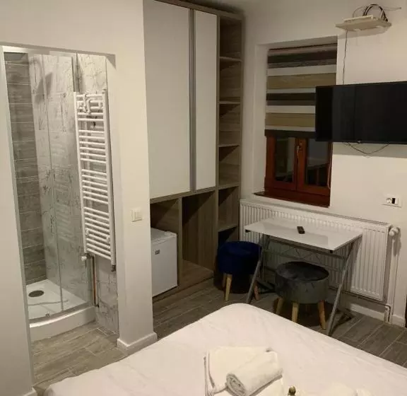 پانسیون Casa Optim