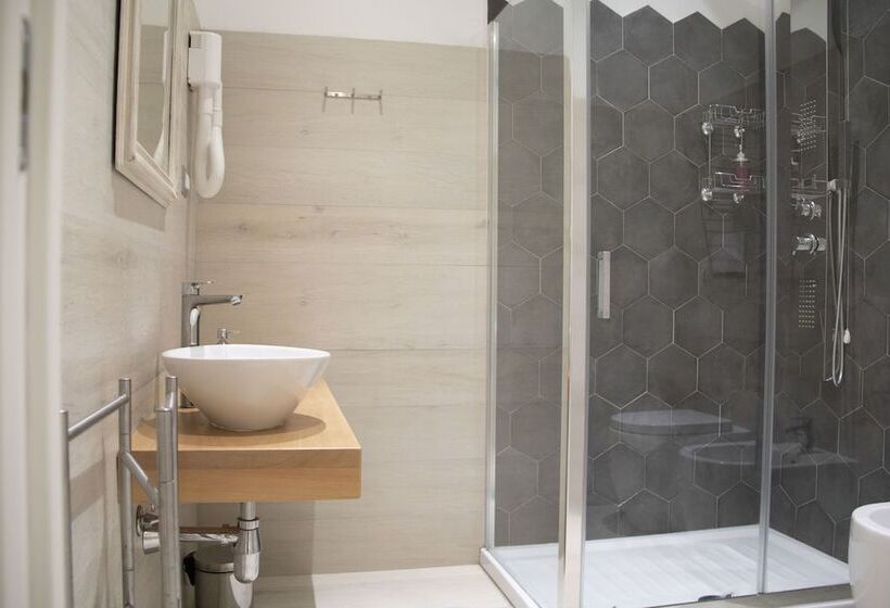 پانسیون Domu Ajaju Guest House