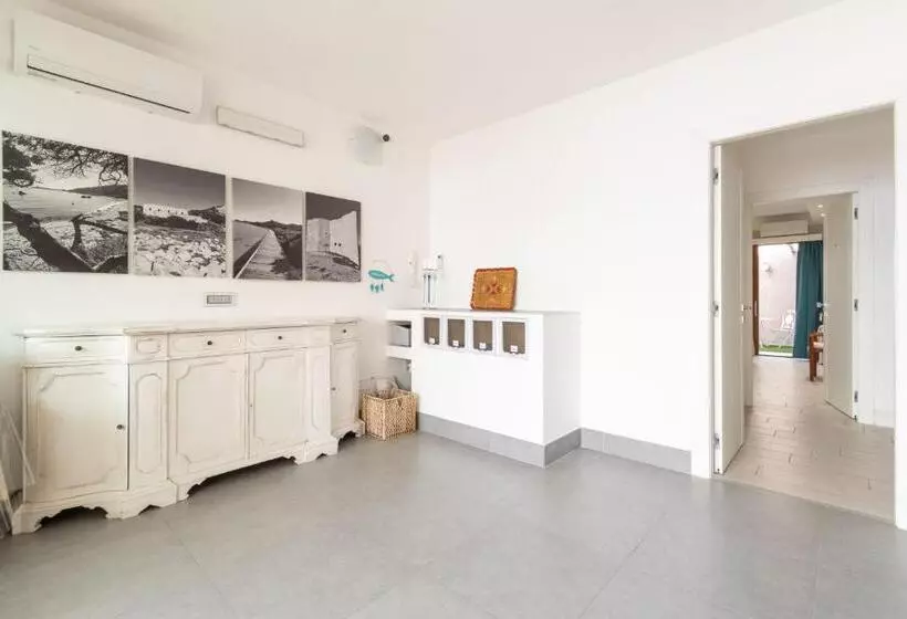 پانسیون Domu Ajaju Guest House