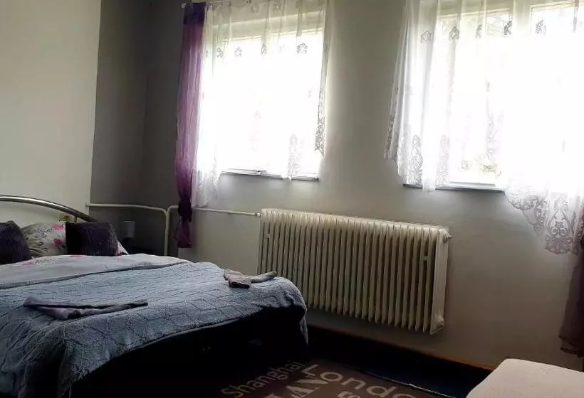 Majatalo Penzion Stavař