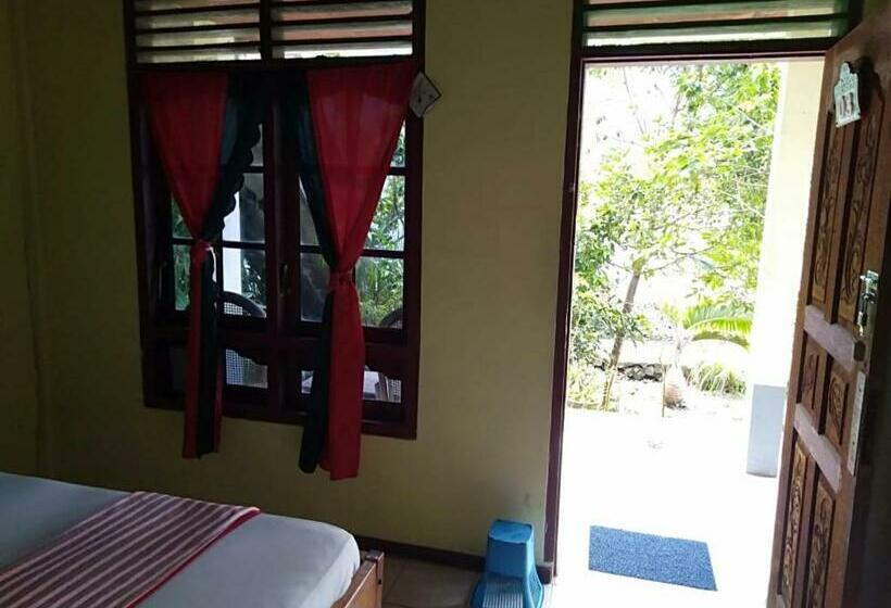 פנסיון Sibayak Guesthouse