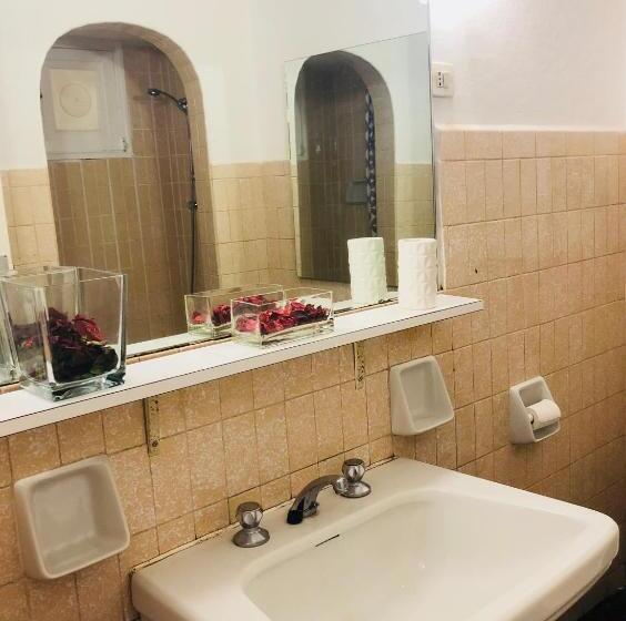 بنسيون The Gate To Cinque Terre