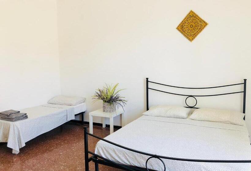 بنسيون The Gate To Cinque Terre