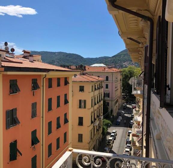 بنسيون The Gate To Cinque Terre
