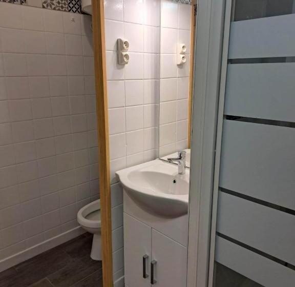 Appartement T2 27m² Meublé, Vue Mer à 50m De La Plage