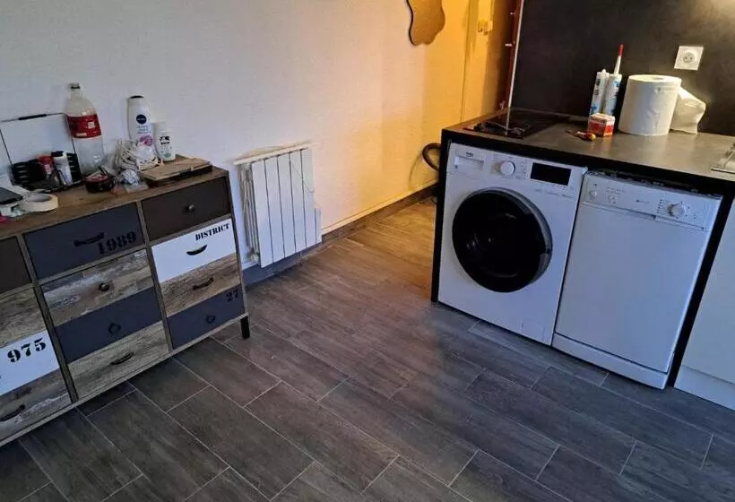 Appartement T2 27m² Meublé, Vue Mer à 50m De La Plage