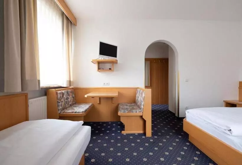 ベッドアンドブレックファースト Garni Volgger